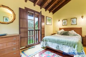 Casa Entrecinas en Collera - Image 2