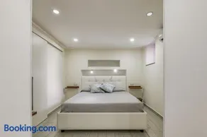 B&B Silver Sleep - Image 1
