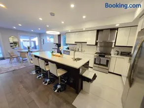 Byward-Market Luxury GuestHouse - Image 3