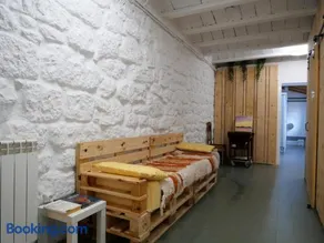 Albergue Municipal de peregrinos Pilgrim Hostel - Image 4