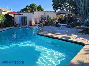 Urban Farm House +Hot Tub+Pool - Image 2