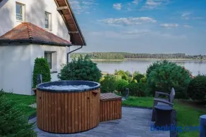 Dom na wzgórzu z widokiem na jezioro z balią i sauną - Image 1