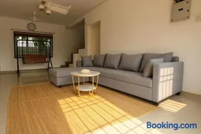 La Vista Ocean - Calm Coastal Villa on ECR - 4 BR Private Stay - Image 2