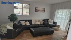 Beachside Bungalow - Image 4