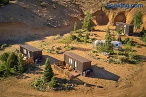 Bougie TinyHome w View & Hot Tub near Hot Springs - Image 4