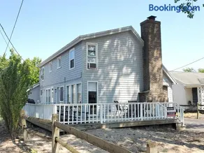The Family Anchor Beach House at Sodus Point - Image 3