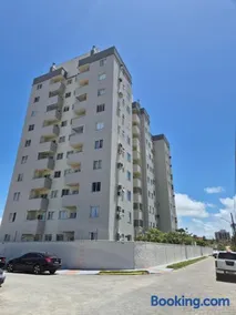 Easy Club 308 Apto 2 quartos Ar condicionado Wi-Fi Netflix Prime piscina Elevador Churrasqueira Sacada 200 m da praia Ideal para Famílias e Amigos Reserve agora - Image 4
