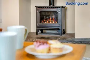 4 Bed in Tenby oc-vv27177 - Image 5