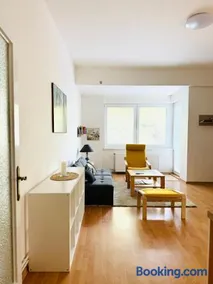 Srdce Mesta 1 - zážitkový apartmán Na Pešej Zóne s balkónom a terasou - Image 4