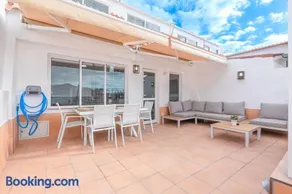 Private Jacuzzi with sea view and pool - Image 4
