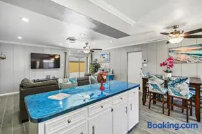 Coastal Comfort Retreat Near Beach & Downtown Corpus Christi - Image 1