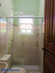 Casa próxima ao centro - estacionamento grátis - Image 1