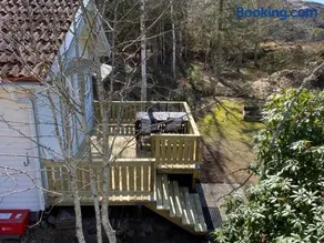 Stuga i naturskönt område på västra Tjörn - Image 4