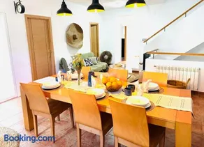 Spacious chalet on golf course - Image 5