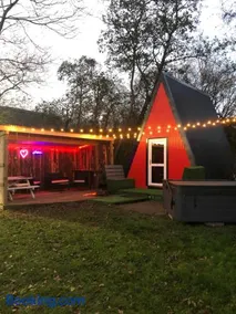 Gracelands Glamping - Image 2
