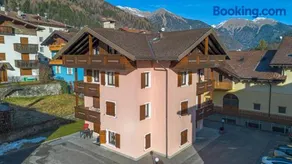 Terme, piste da sci, vista montagne, Rododendro - Image 2