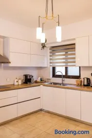 Gina's house - Image 3