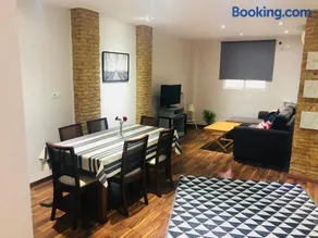 Mar & City Apartment - Image 1