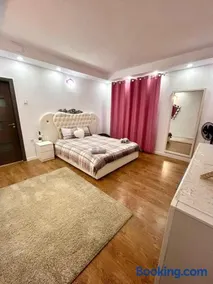 Simple and Cozy Room in Voluntari - Image 1