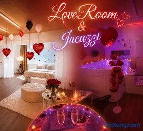 LoveRoom & Jacuzzi - Image 1