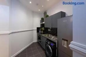 Sidemersey Livings - Spacious Loft for bigger groups - Very Central and Cosy - Image 4