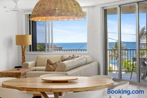 Sunshine Beach Views - Image 1