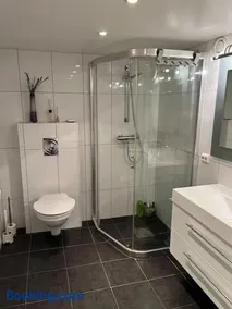 Hybel med bad - Image 2