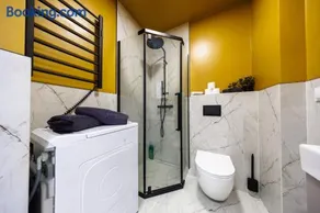 M1 Aura Apartments With Free Parking by StayNest - Image 3