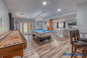 Grand Antilia - 6BR w Hot Tub,GameRoom & BonusRoom - Image 3