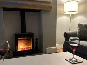 Coast House Cromer - Sleeps 15, hot tub, sea views - Image 3
