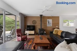 Woodland Retreat in Silverleaves - Image 3