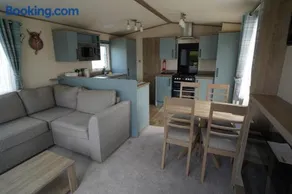 Stunning Heacham Sunset lodge pets go free linen included - Image 1