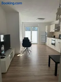 Top Location Business Suite - Image 3