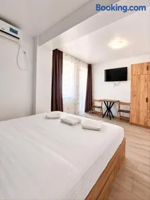 Harmony Rooms & Studios - Image 3