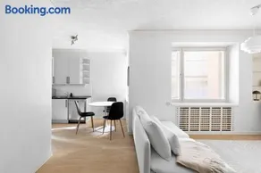 Charming Central Apartment Helsinki - Image 4