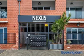 Stylish Bowden Apartment - Near CBD - Image 3