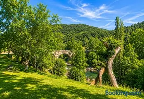 Casa rural amb BBQ, riu i muntanya - by CaLQuEROL - 12 pax - Image 4