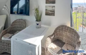 Gorgeous Apartment In Allinge With Wifi - Image 5