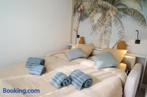 T2 rénové Premium - Parking Privé - Clim - 300 m Plage - Wifi - Balcon - Image 3