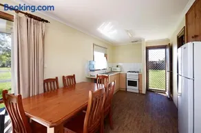 Allestree Holiday Units - Image 2
