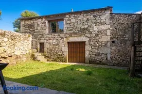 Welcoming House in Paradela with BBQ included - Image 1