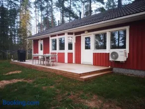 Malmi cosy House by the Lake - Image 3