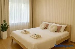 Apartament na Saperskiej, osiedle zamknięte, parking - Image 1