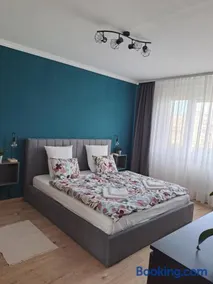 Budapest Fast Downtown Access Apartment II & Free Parking - Image 3