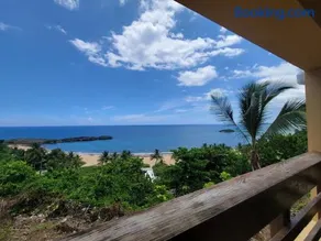 The Yellow House: Fully Equipped, Spectacular Beach View - Image 3