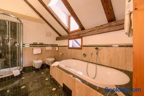 Schlosshotel Aehrental - Image 3