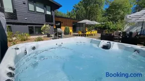 Springfield Beach House - Image 2