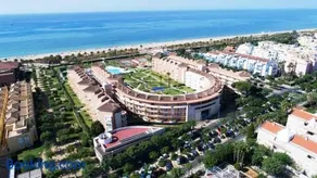 atico en Las Americas Islantilla primera línea de playa - Image 2