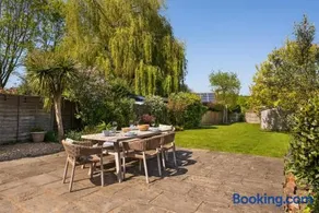 Beautiful Country Home, Garden and EV charging - Image 5