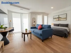 Modern Luxury Apartments in the Heart of Los Angeles - Image 5